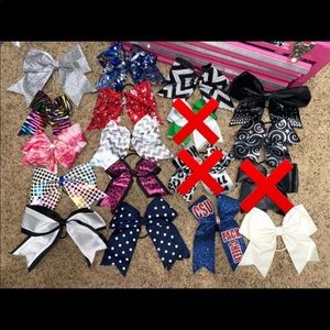 Cheer bows 🎀